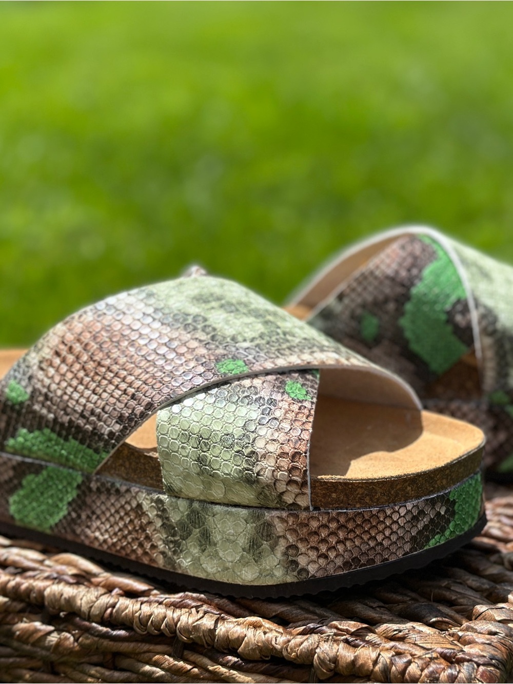 FREE PEOPLE Sidelines Green Snake-Print Slide Flatform Sandal size 36